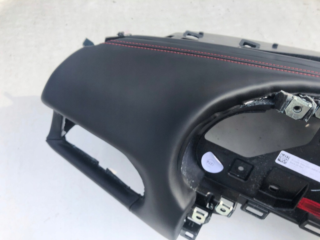 фото №6, Maserati levante czerwona nić приборная панель приборная панель консоль подушки безопасности ремни