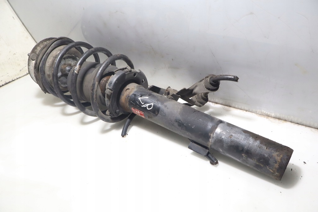 фото №1, Амортизационная стойка левый перед bmw 3 320i e90 2.0