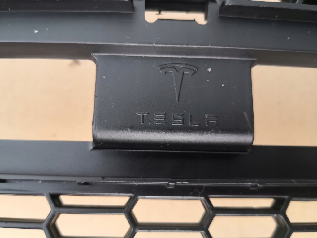 фото №7, Tesla s 12-16 решётка бампера передний перед