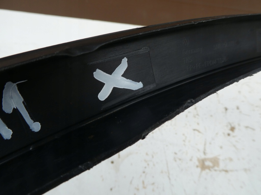 фото №5, Молдинг крыла левая задняя vw tiguan 5n 5n0854819c