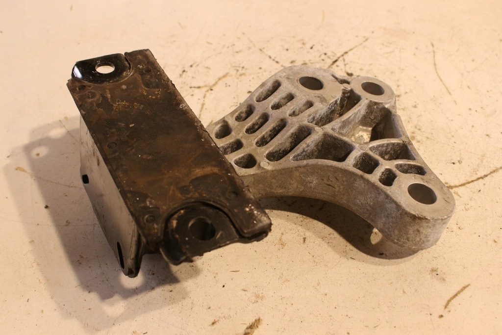 фото №8, Кронштейн подушка коробки автоматичної corsa e 1.4 b