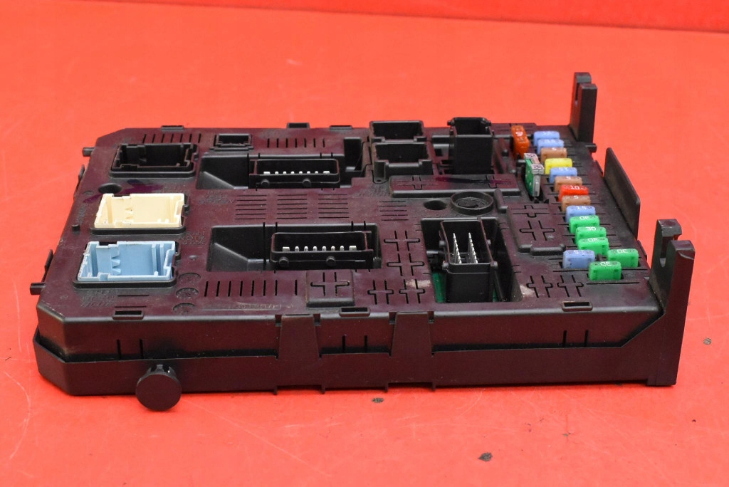 фото №5, Коробка предохранителей bsi 966405908001 citroen c5 ii x7 iii 1.6 hdi 109 km