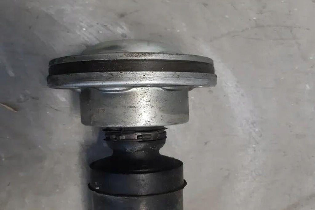 фото №8, Wał приводной volvo xc90 i p31492144 2.0l дизель 147kw 2018