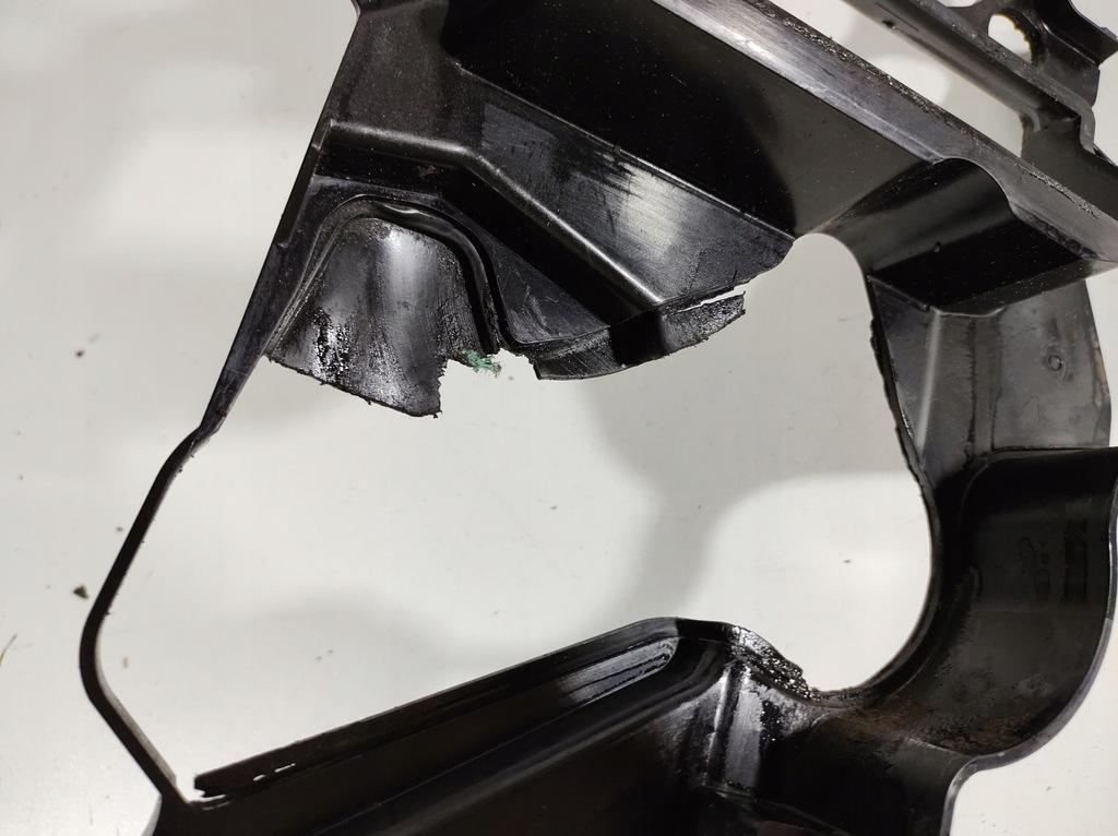 фото №13, Volvo s60 2.0 d2 13- защита распределительного вала 31401143