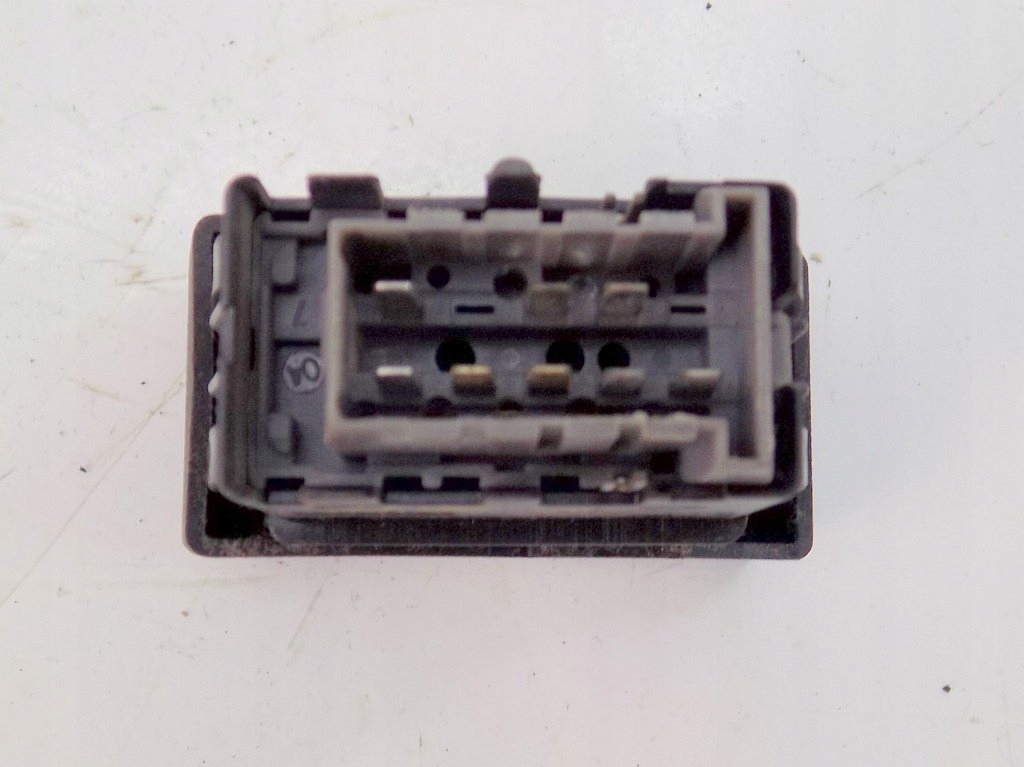 фото №5, Renault midlum переключатель подогрев зеркал