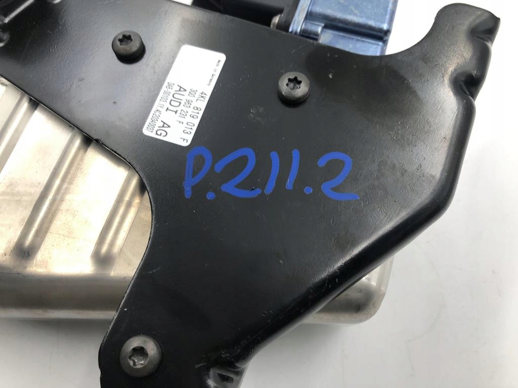 фото №10, Теплообменник тепла нагреватель audi e-tron 50 4ke