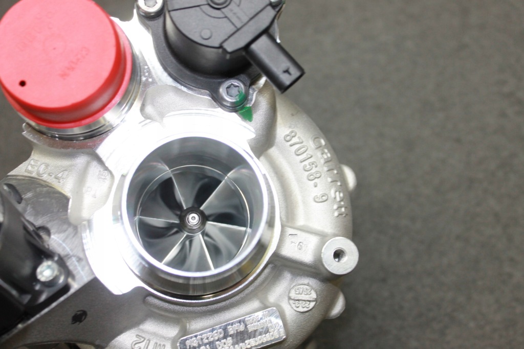 Купить Bmw g30 g11 g15 g05 n63b44d 530km турбонагнетателя турбины комплект - новая  oem