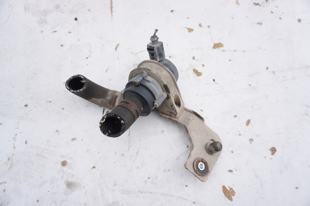 фото №1, Помпа рідина 7h0965561a volkswagen transporter t5 2.5 tdi