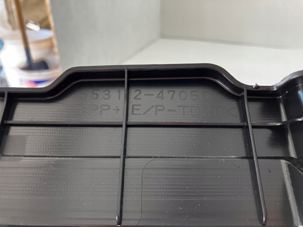 фото №9, Prius iii приборная панель консоль нижняя dół czarna