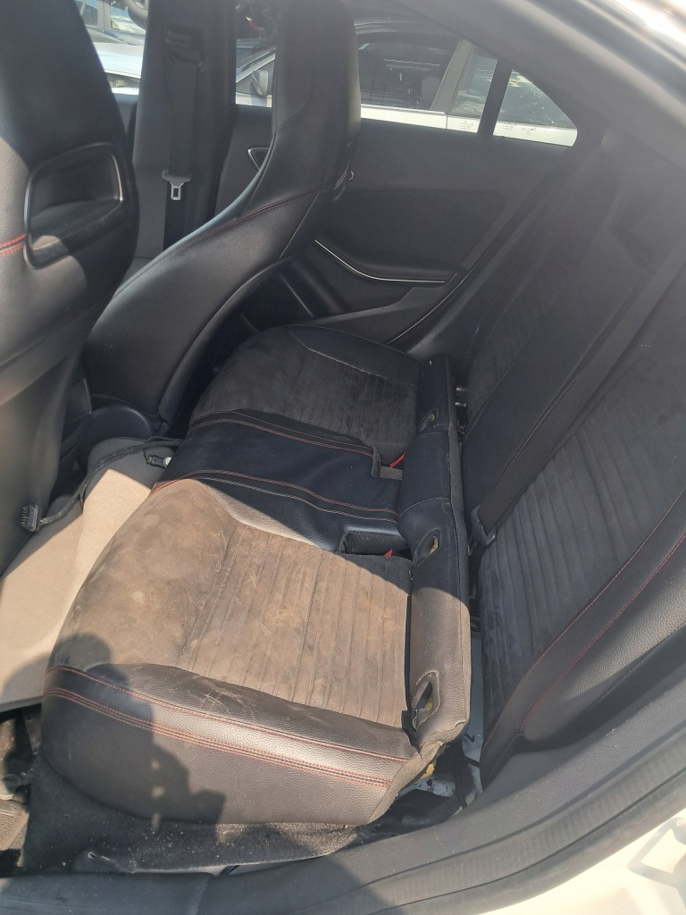 фото №9, Mercedes-benz cla w117 amg 45 sedan сидіння, заднє сидіння, обшивки комплект