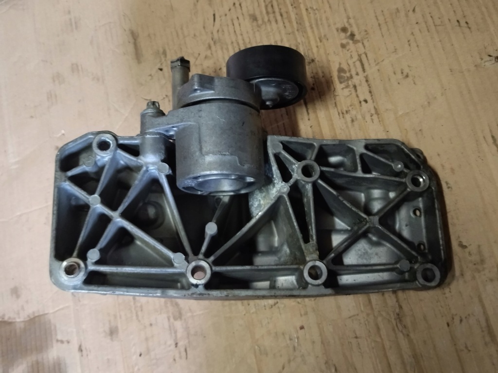 Кронштейн основа генератора bmw b47d20a - 761925004 Оригінал
