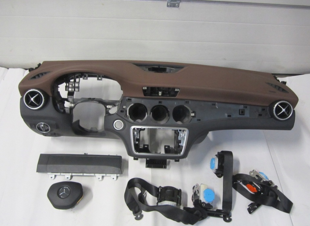 Купити Mercedes gla w156 панель  подушка безпеки подушки безпеки демонтаж