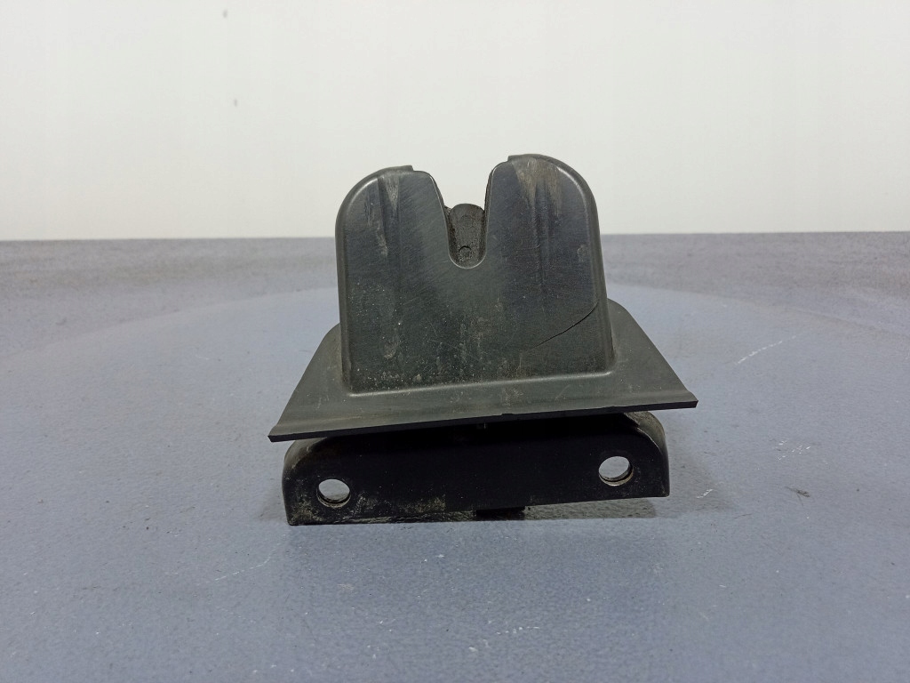 фото №1, Audi a2 замок кришки багажника 2 pin 8z0827520