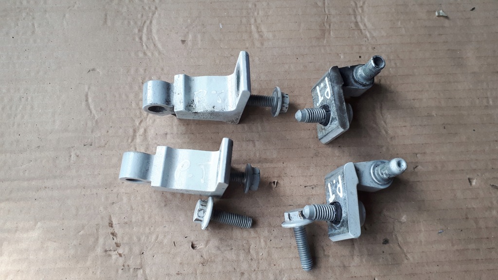 фото №1, S4 b8 lift a4 петля петлі двері правий задня ls9r