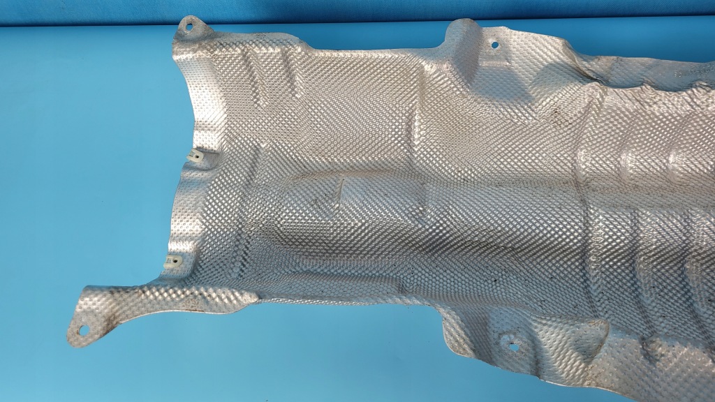 фото №6, Bmw 3’ g21 2.0d 19r защита изоляция тепловая бака топлива 7428153