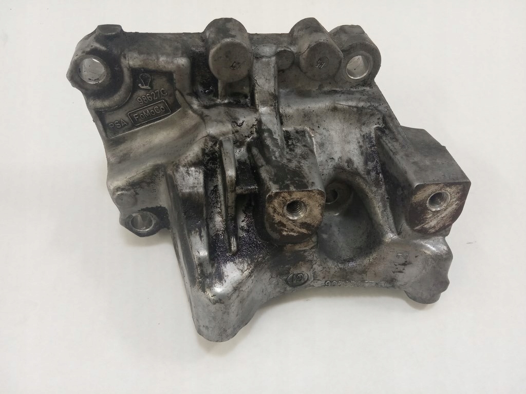 Купить Ford s-max mondeo 2.2 tdci 2006-10r.- кронштейн двигателя