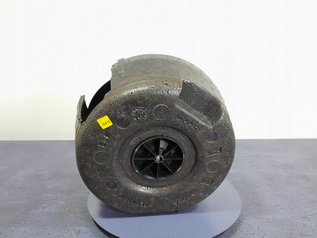 фото №5, Audi a3 8l вкладыш колеса запасного домкрат ключ 8l0012109