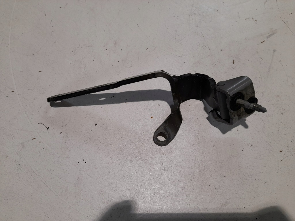 фото №1, Петля кришки багажника audi a5 sportback 8t8827299