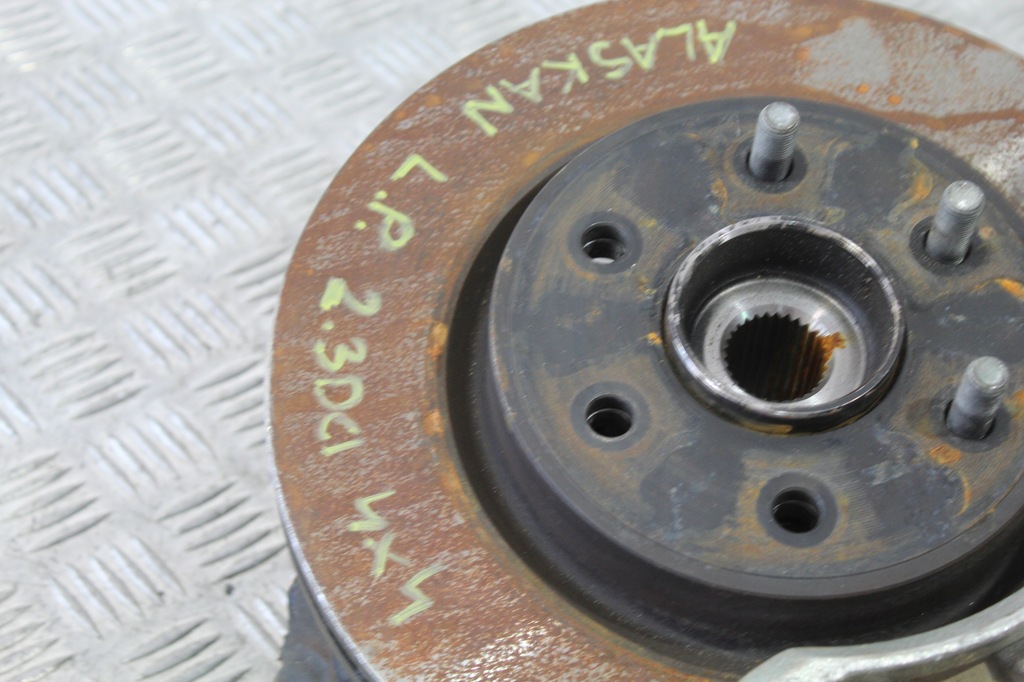 фото №2, Поворотный кулак левый перед renault alaskan