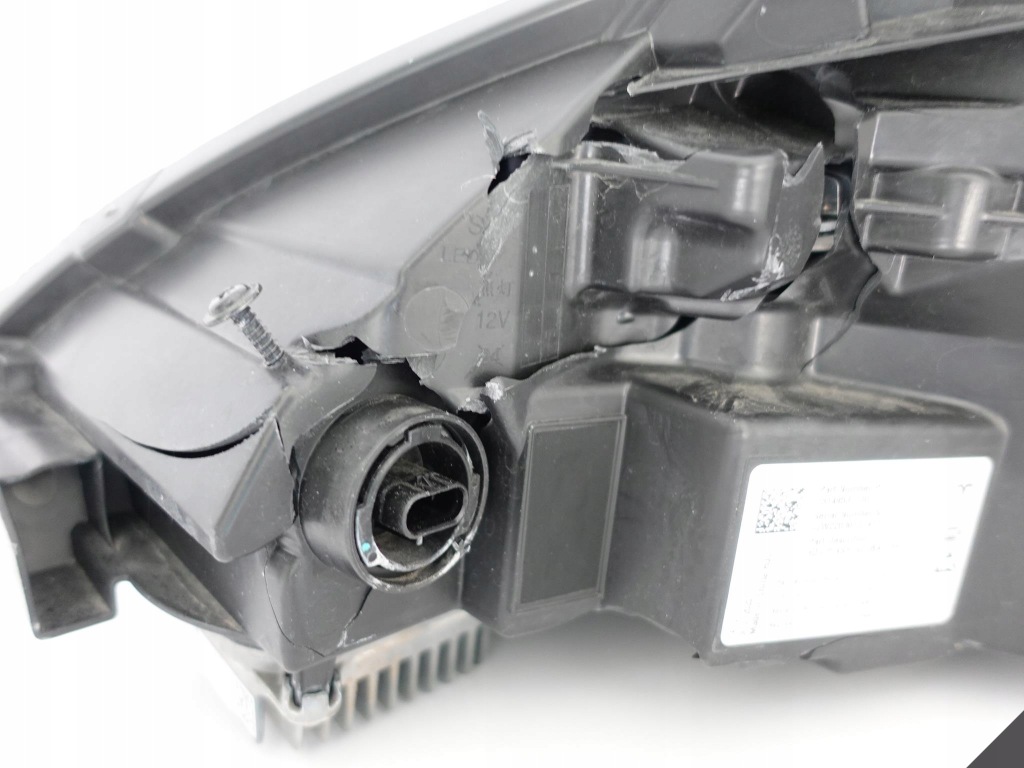 Tesla model 3 y рестайлинг  20- фара+ модуль full led европа с Разборки