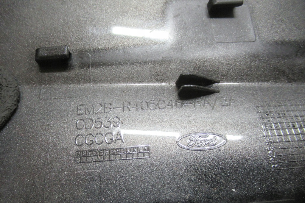 фото №4, Ford s-max крышка заливной топлива em2b-r405c46-aa