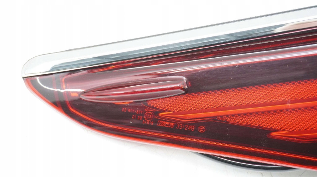 Lexus es 300h 2018- лампа задний  левая наружная задняя Цена