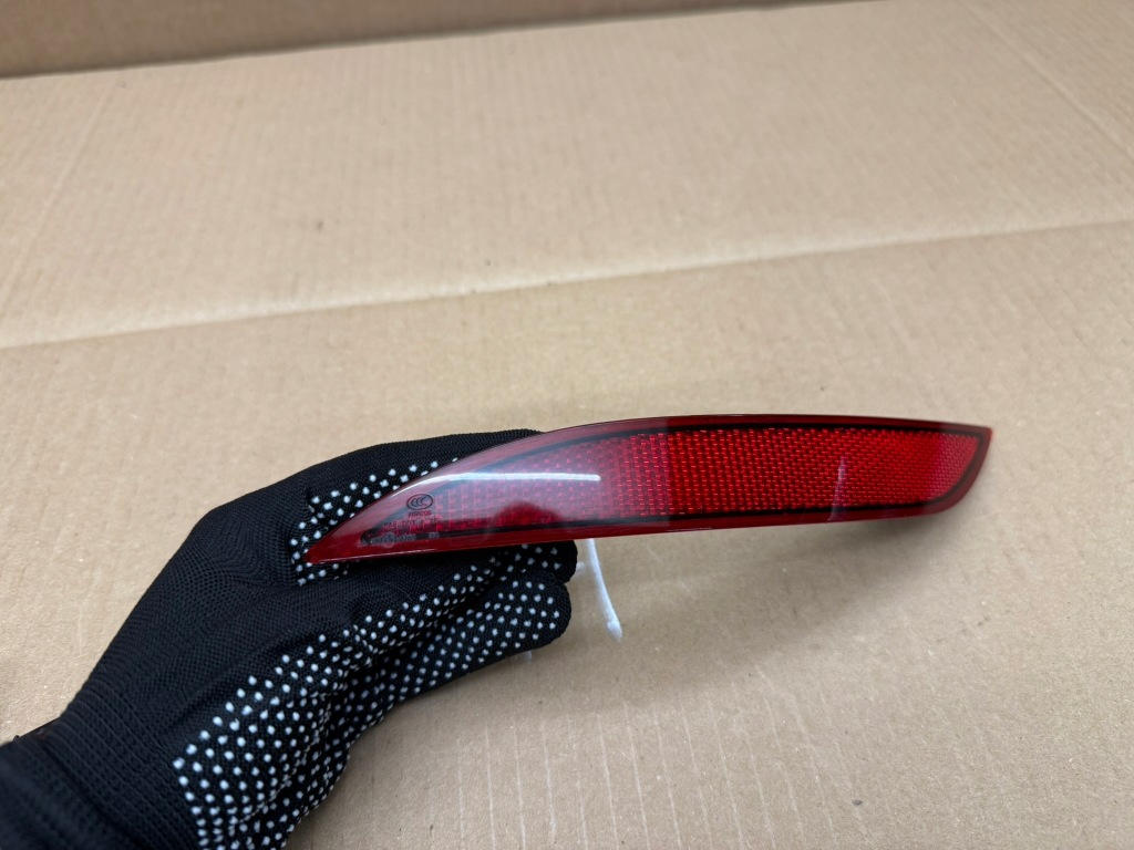 Audi a3 3 3 8v відбивач бампера заднього правий ліве 8v0945106a 8v0945105a Недорого