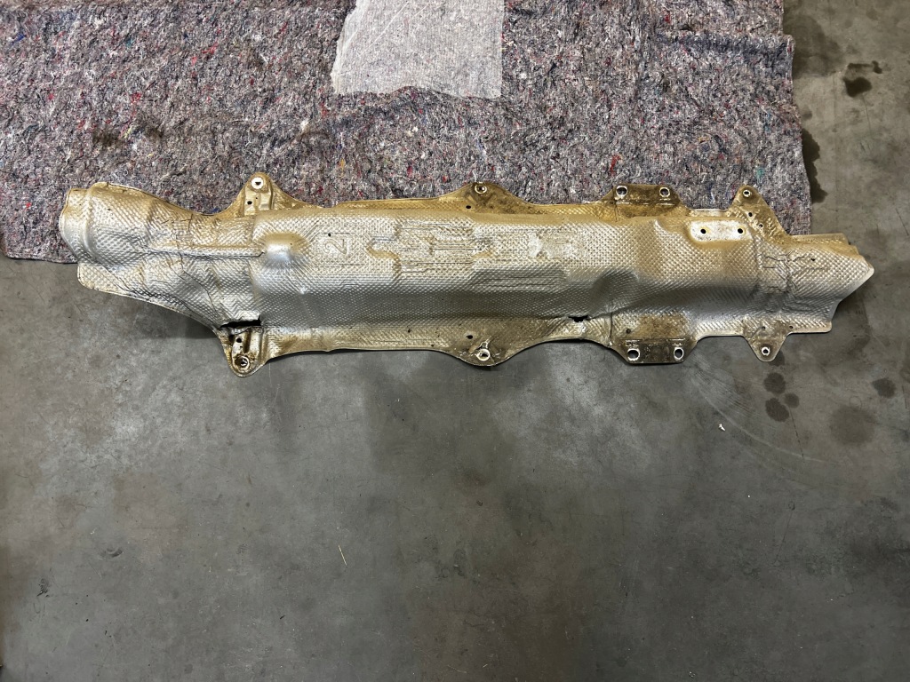 фото №1, Лист защита тепловая выхлоп citroen c4 grand picasso ii 1.6 thp