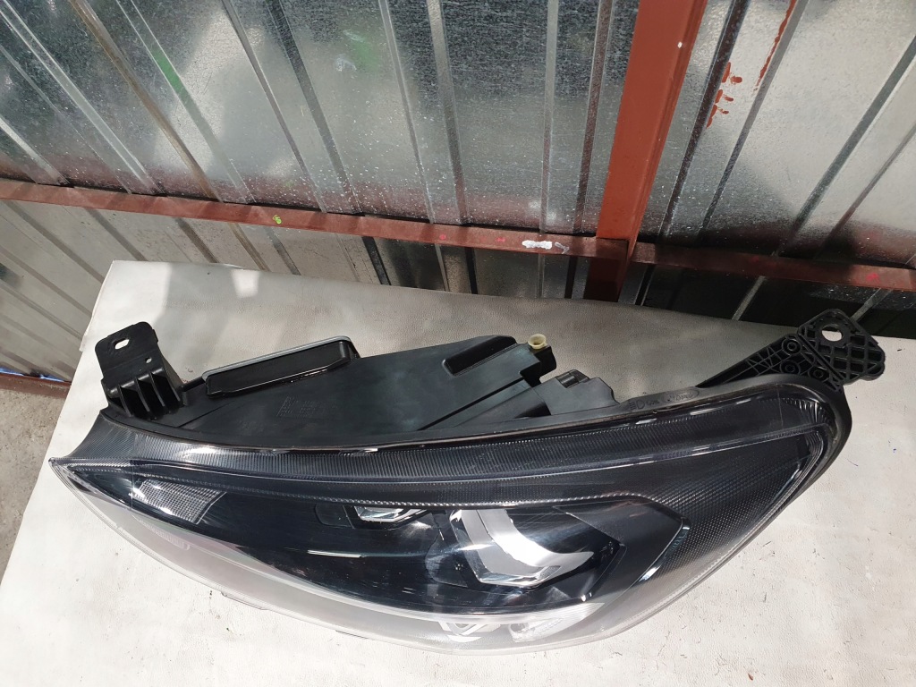 Фара ліва передня перед ford focus mk4 full led Недорого