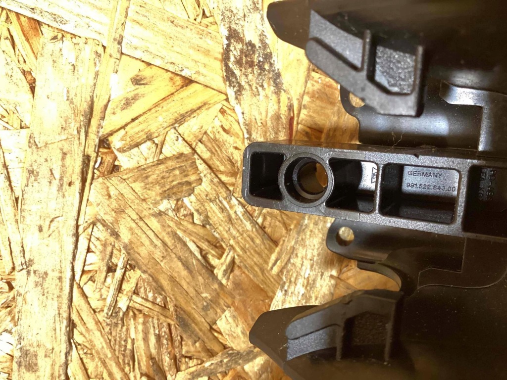 Кришка заглушка 99152234300 в Україні