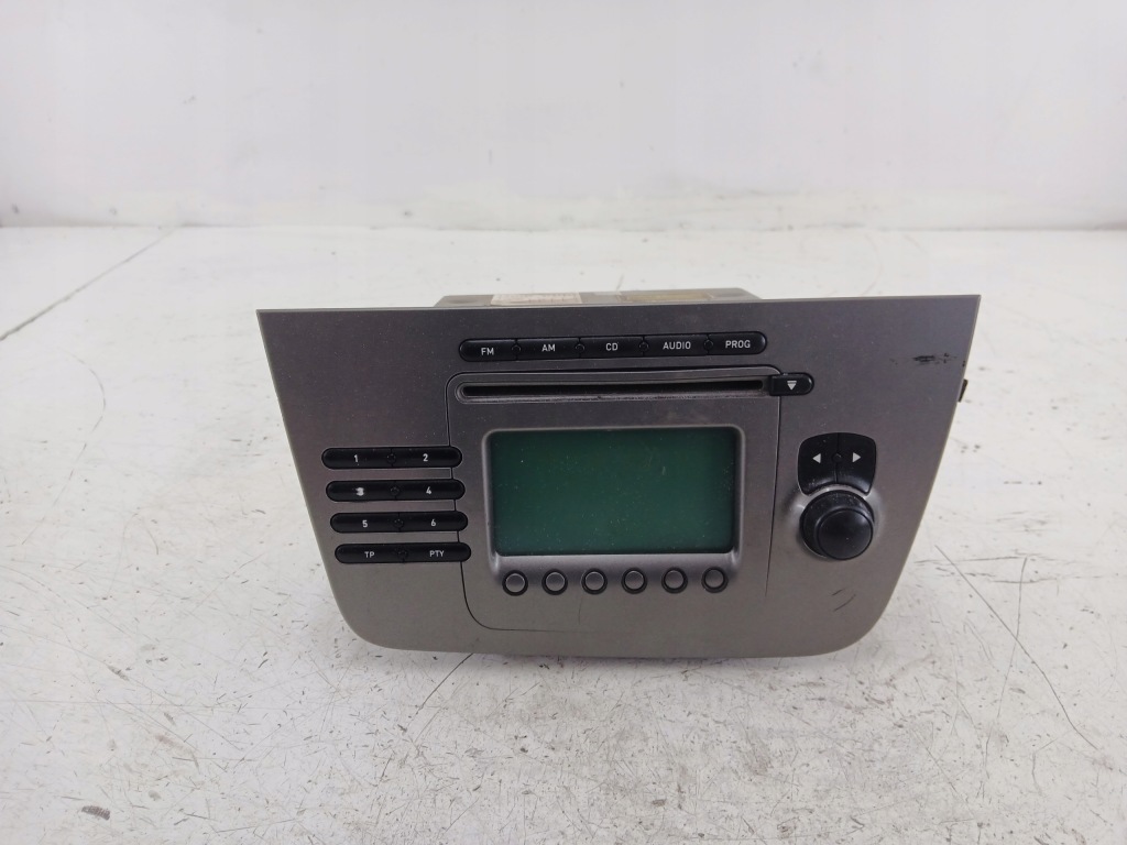 Seat altea 1 радио заводской cd Цена