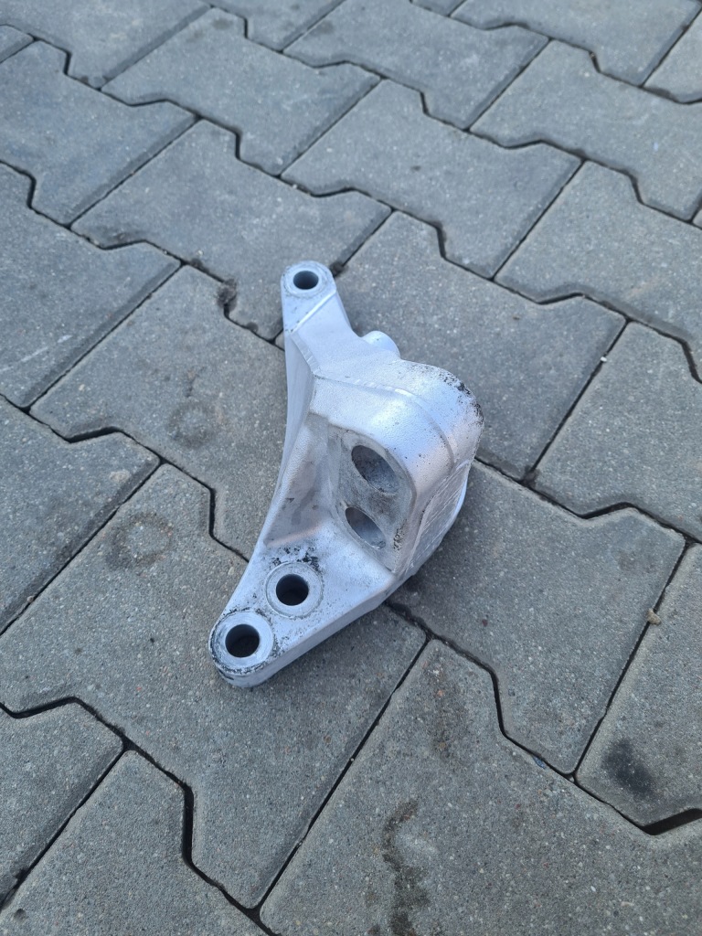 Купити Кронштейн кронштейн двигуна коробки права renault magnum dxi 12 volvo fh fm 12