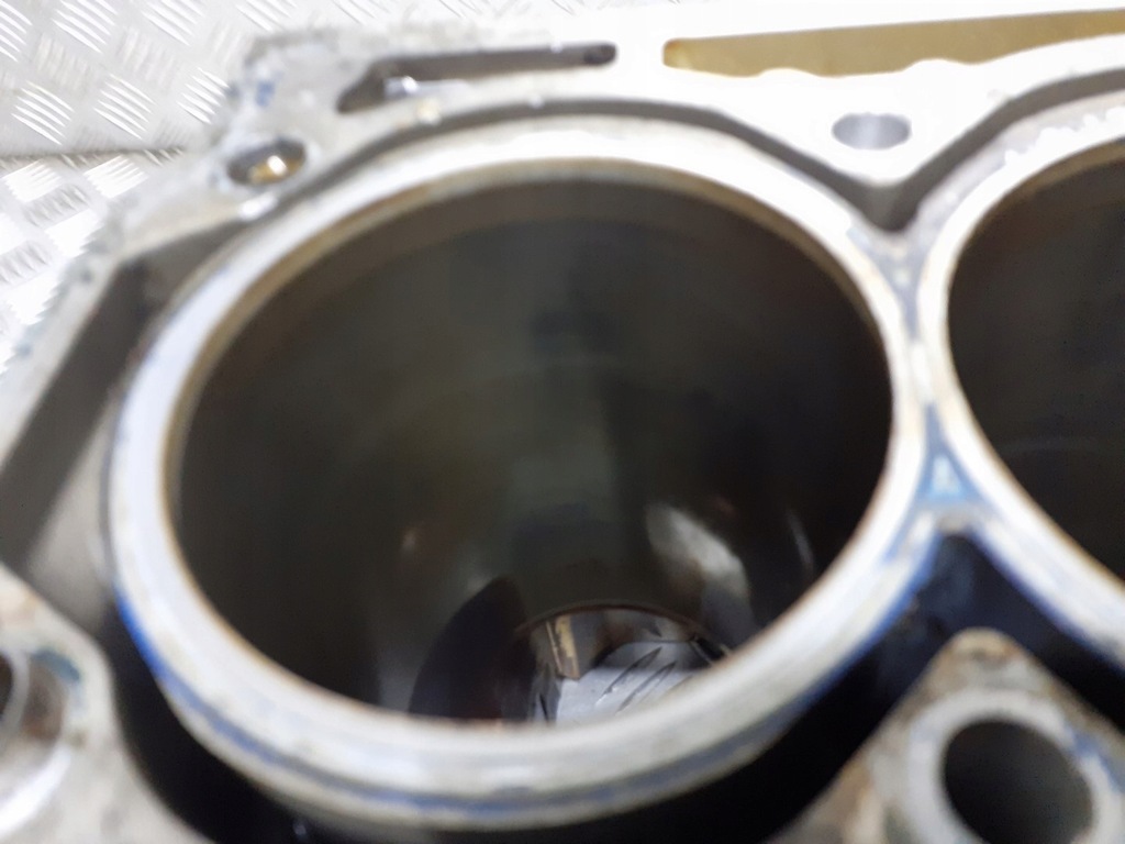 фото №15, Блок двигуна audi a3 8p 1.6 fsi 03c103019 bag