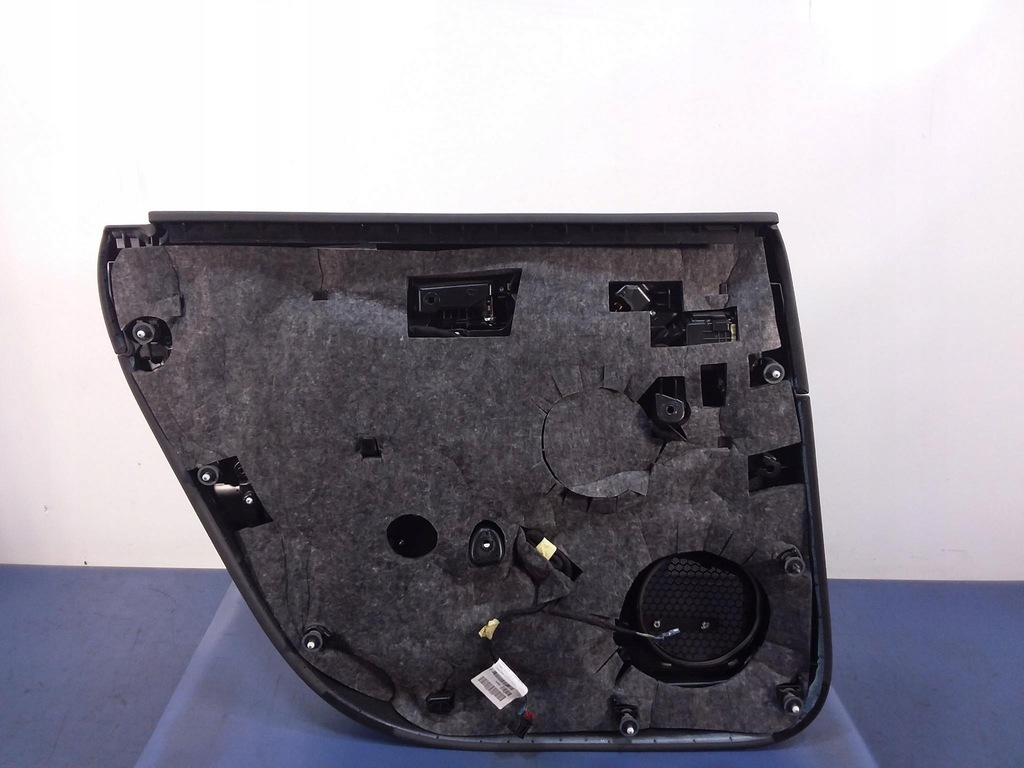 фото №4, Audi a8 d4 4h обивка дверь задняя правая обшивка