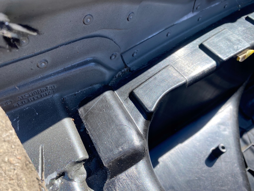 фото №11, Поддон ниша пластик пол багажника audi a8 d3 eu