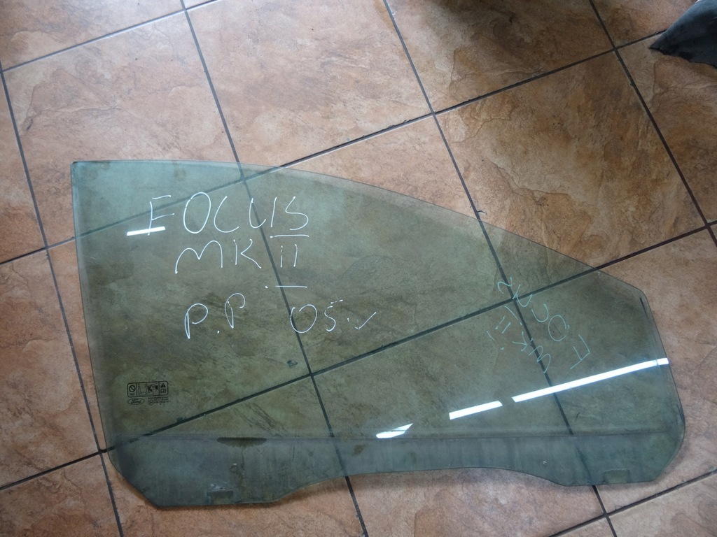 фото №1, Focus mk2 стекло правая перед