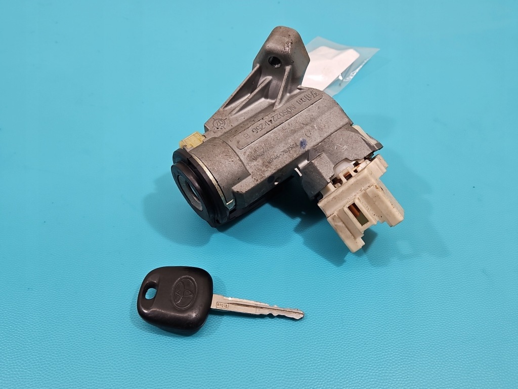Купити Замок запалювання ключ вкладка toyota yaris 2