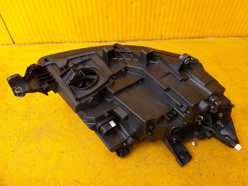 фото №6, Vw t7 transporter лампа левая правая комплект