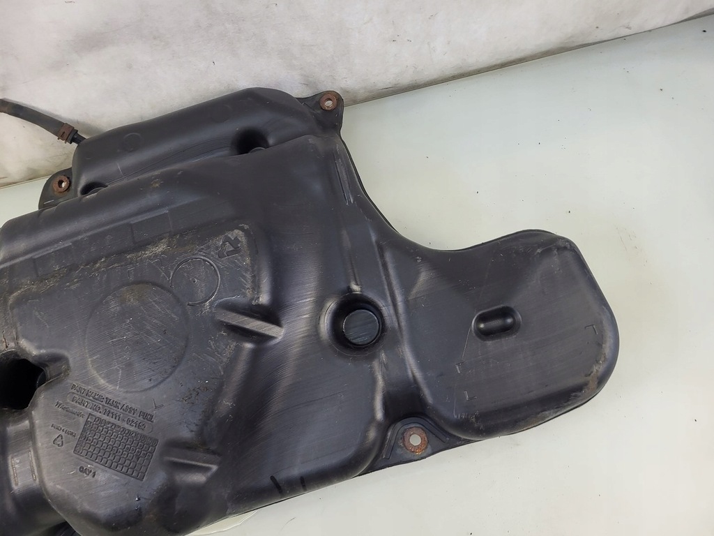 фото №11, Бак топлива bak насос помпа 2.2 d-cat toyota auris e15 77111-02150