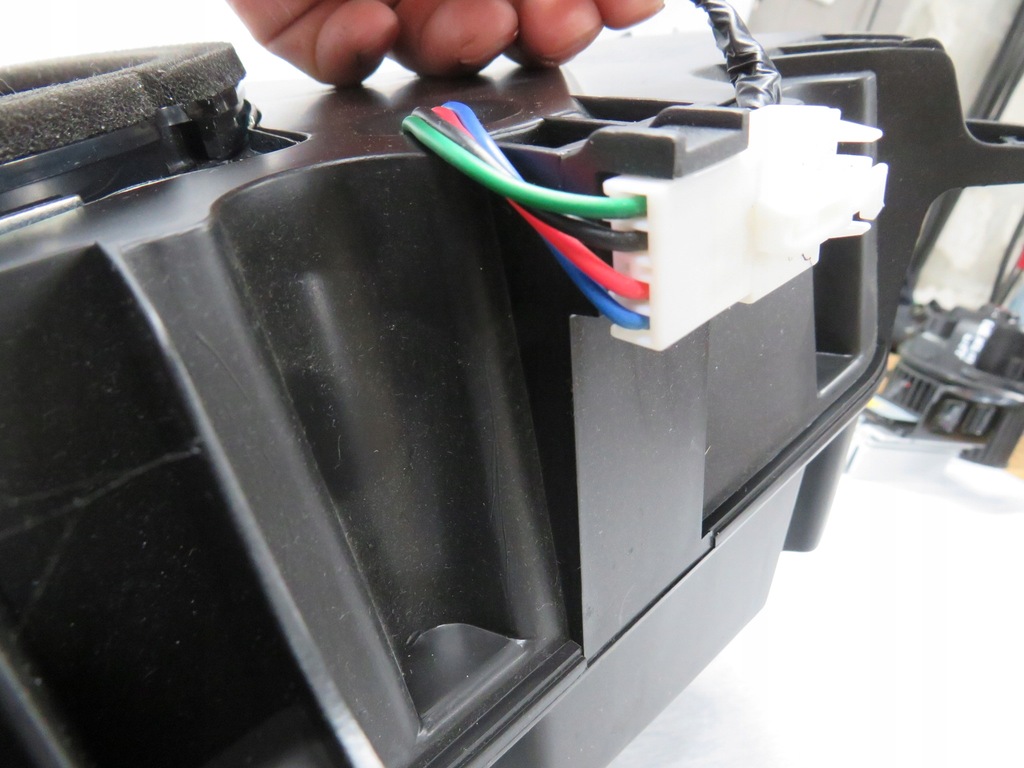 фото №9, Hyundai ix35 сабвуфер динамик 963802s000