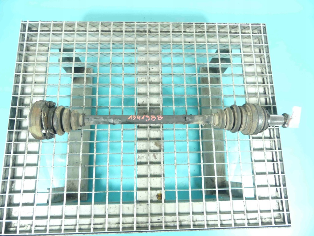 фото №1, Приводной вал правая задняя bmw x1 e84 2.0d механическая коробка передач