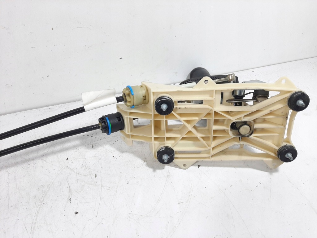 фото №13, Volvo s40 ii 1.6d 06r вибірник домкрат передач троси 5передача 30759424 30711902