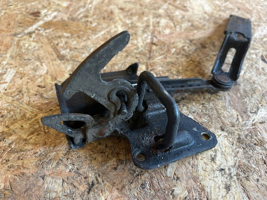 фото №6, Audi a6 s6 c5 4b 1998 з передній замок кришки передньої / капот двигуна