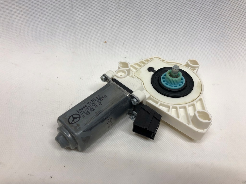 фото №7, Моторчик правый перед w169 w245 a1698204442