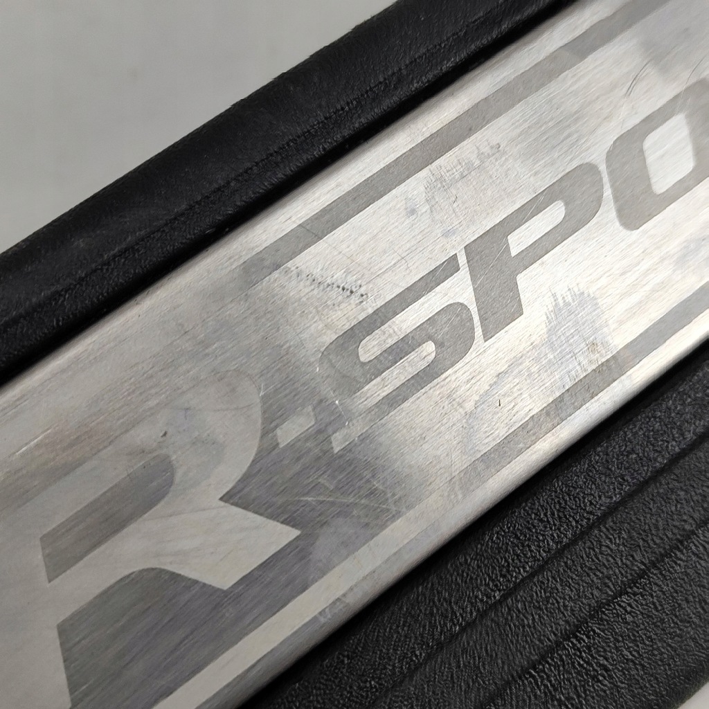 фото №9, Jaguar xe 2017 ліва сторона молдинг поріг передня