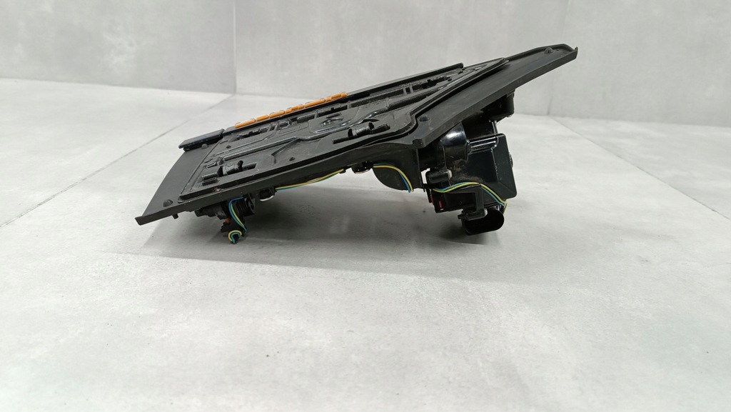 фото №14, Кришка роз'єм заряджання audi e-tron e tron 4ke 18-