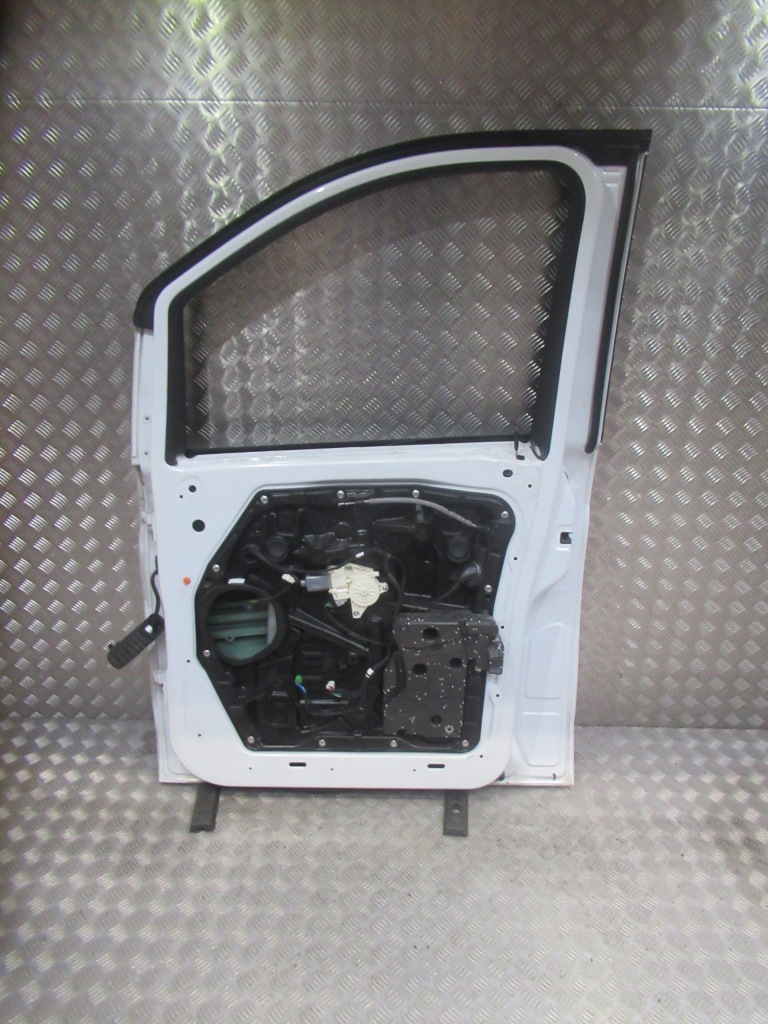 фото №13, Mercedes v-klasa w447 дверь перед передние правое