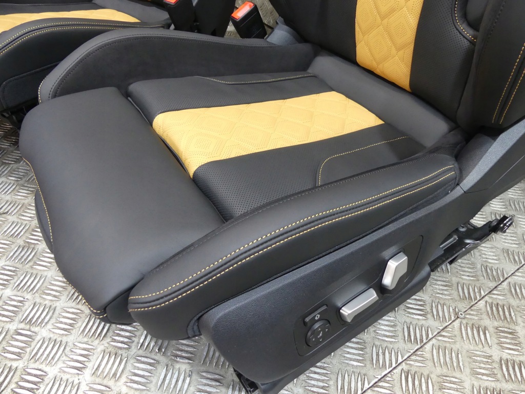 фото №15, Bmw m8 f93 g16 competition оббивка сидіння klimatyzowane заднє сидіння bowers