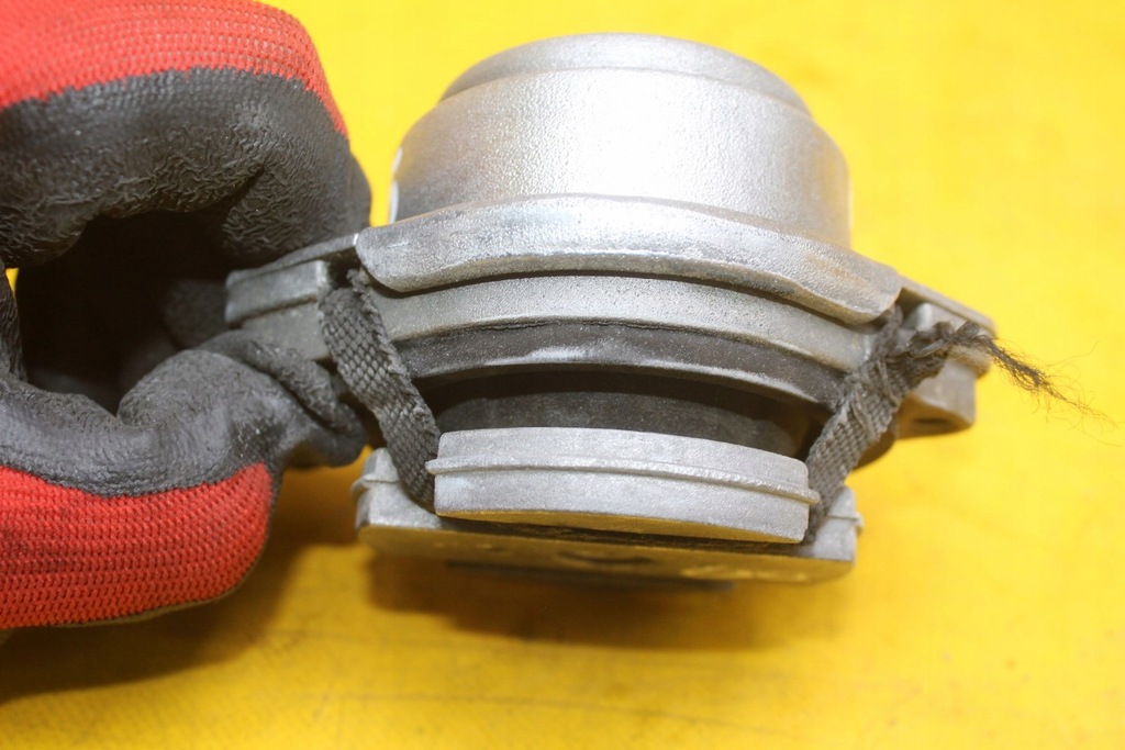 фото №7, Подушка коробки передач коробки передач правая audi a6 c6 3.0 tdi