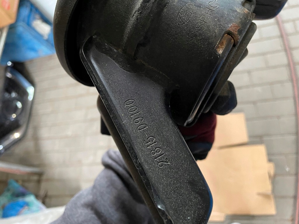 фото №4, Sportage iv tucson iii кронштейн подушка двигуна